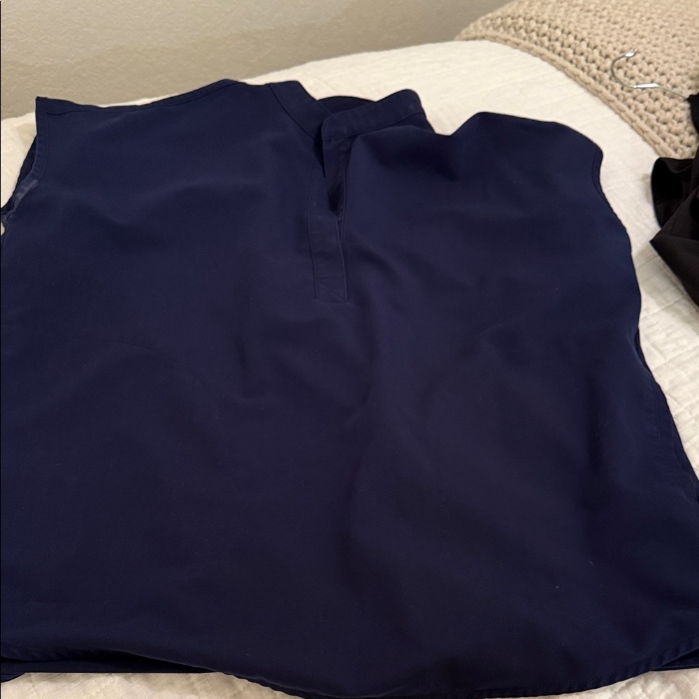Figs Women's Top in Navy Blue size small scrub top